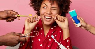 Les risques liés au gratte langue : Tout savoir